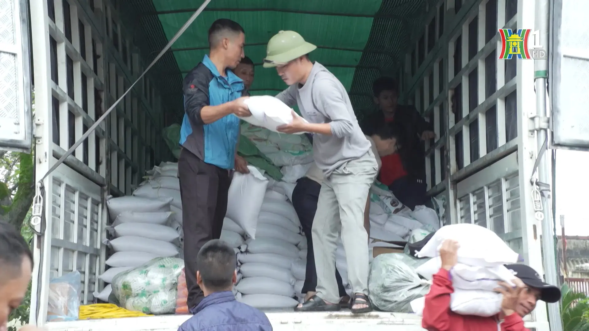 Chuyến đi thiện nguyện, san sẻ yêu thương | Người tốt quanh ta | 29/11/2025